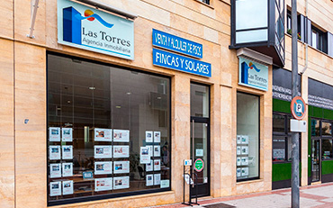 Inmobiliaria Las Torres en Gijon, Asturias, venta de pisos en Gijon, alquiler de pisos en Gijon. Venta y alquiler de casas y pisos en Gijon, Asturias. Inmobiliarias en Gijon